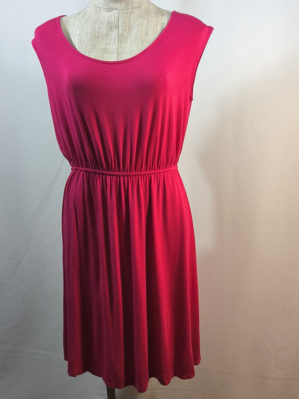 a.n.a dress  vibrant Sleeveless Fuchsia Elastic-Waist Dress Size L